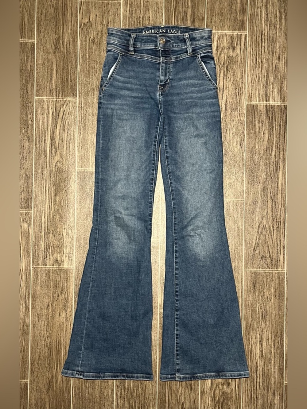 American Eagle Super High Rise Flare Jeans Women’s 00 Next Level Stretch